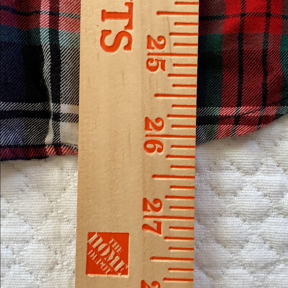 🐣 Eddie Bauer Soft Plaided Button Down Shirt 🐥 - Picture 7 of 7